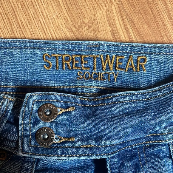 Streetwear Society. Women Jean shorts. - Picture 2 of 3